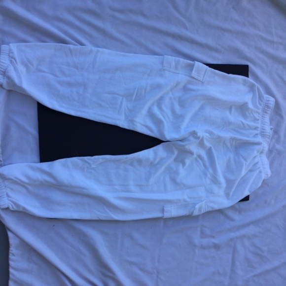 Women’s Nike White Sweatpants, 2 Side pockets with Snaps, XSmall - Picture 5 of 8
